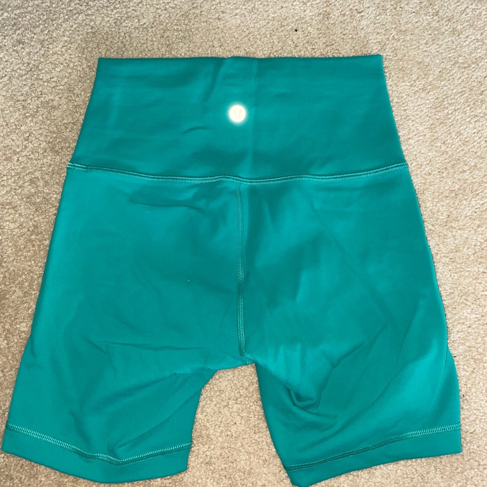 Lululemon Wunder Train 6’’ Short